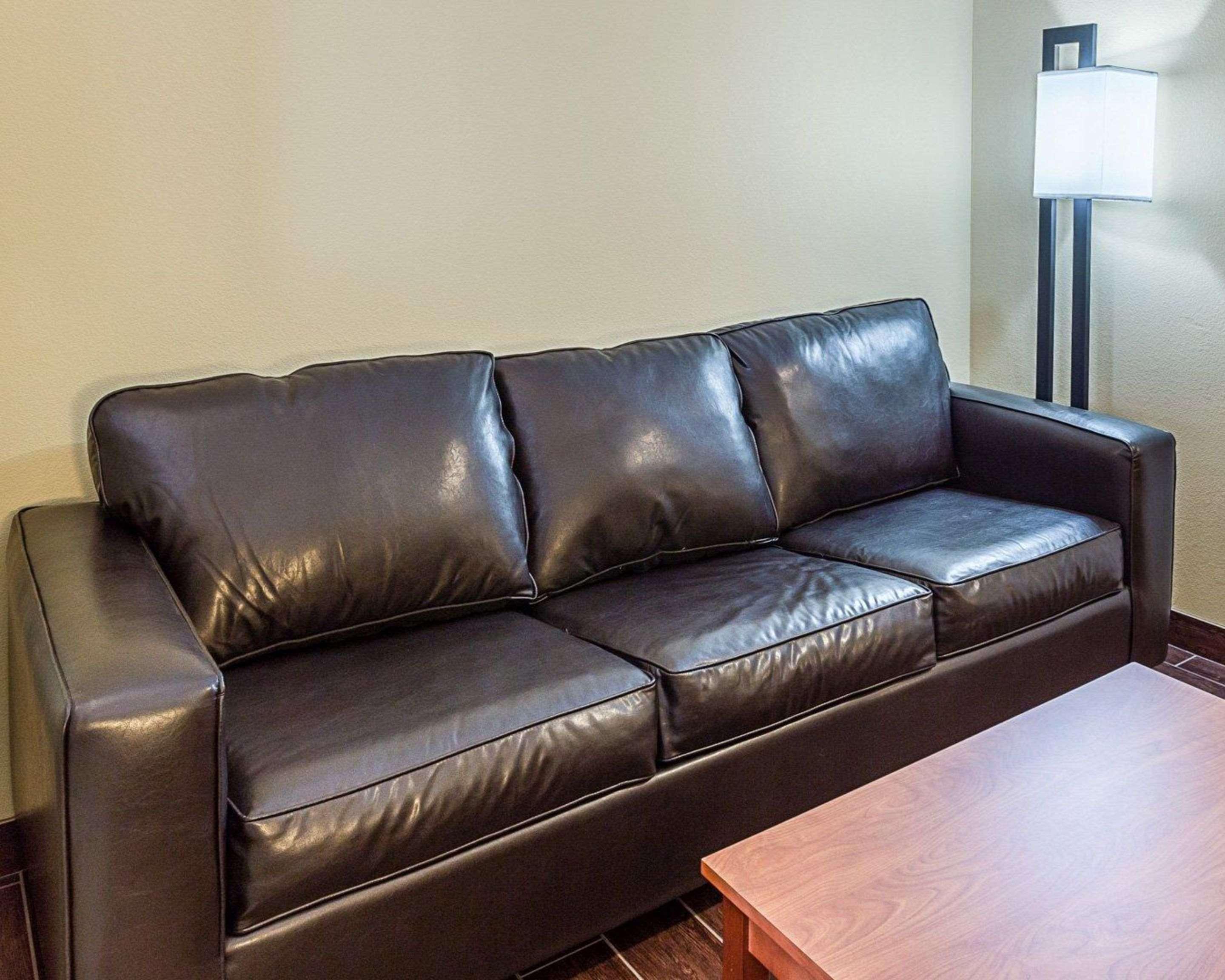 Comfort Suites Near Tanger Outlet Mall Gonzales Exteriér fotografie