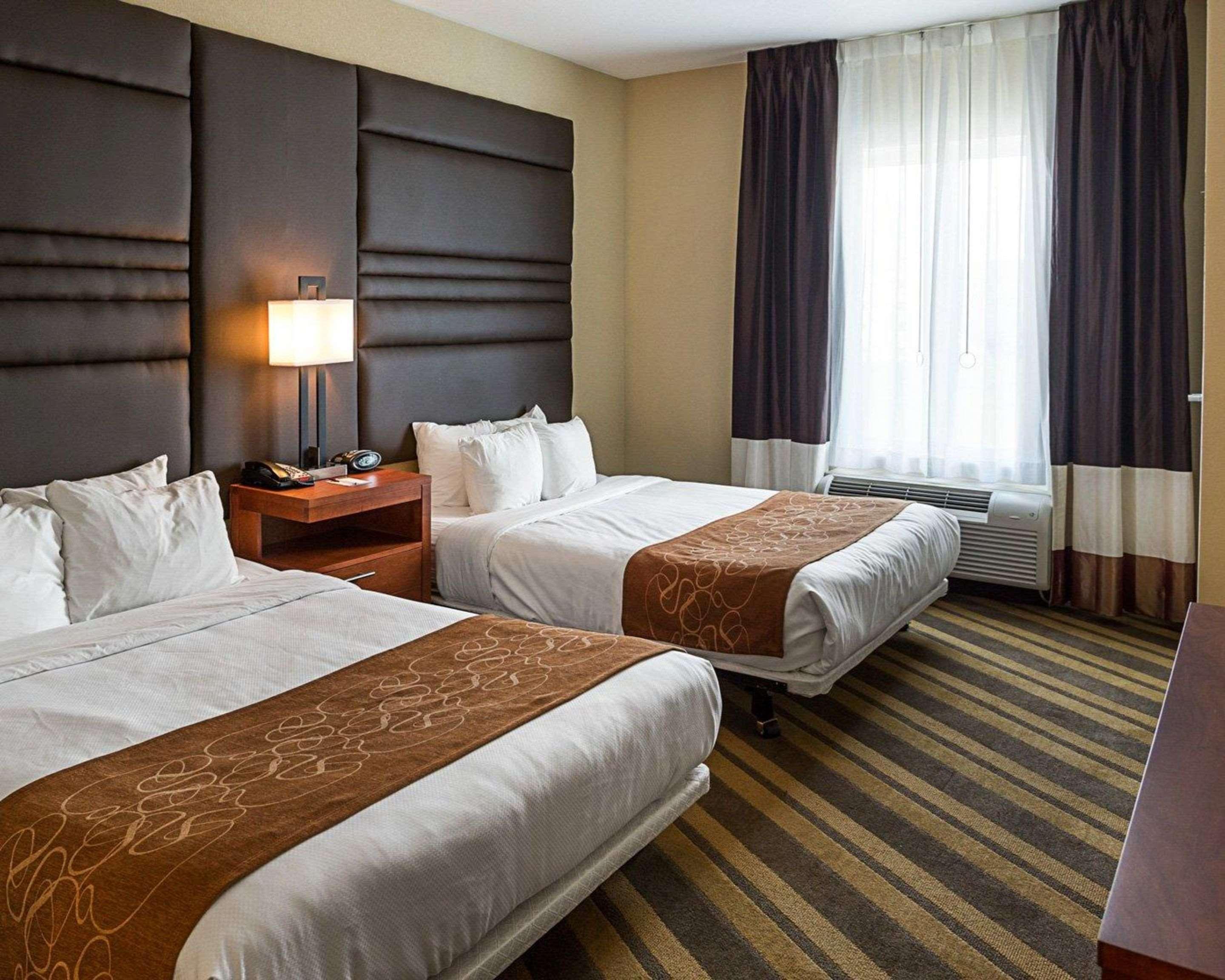 Comfort Suites Near Tanger Outlet Mall Gonzales Exteriér fotografie