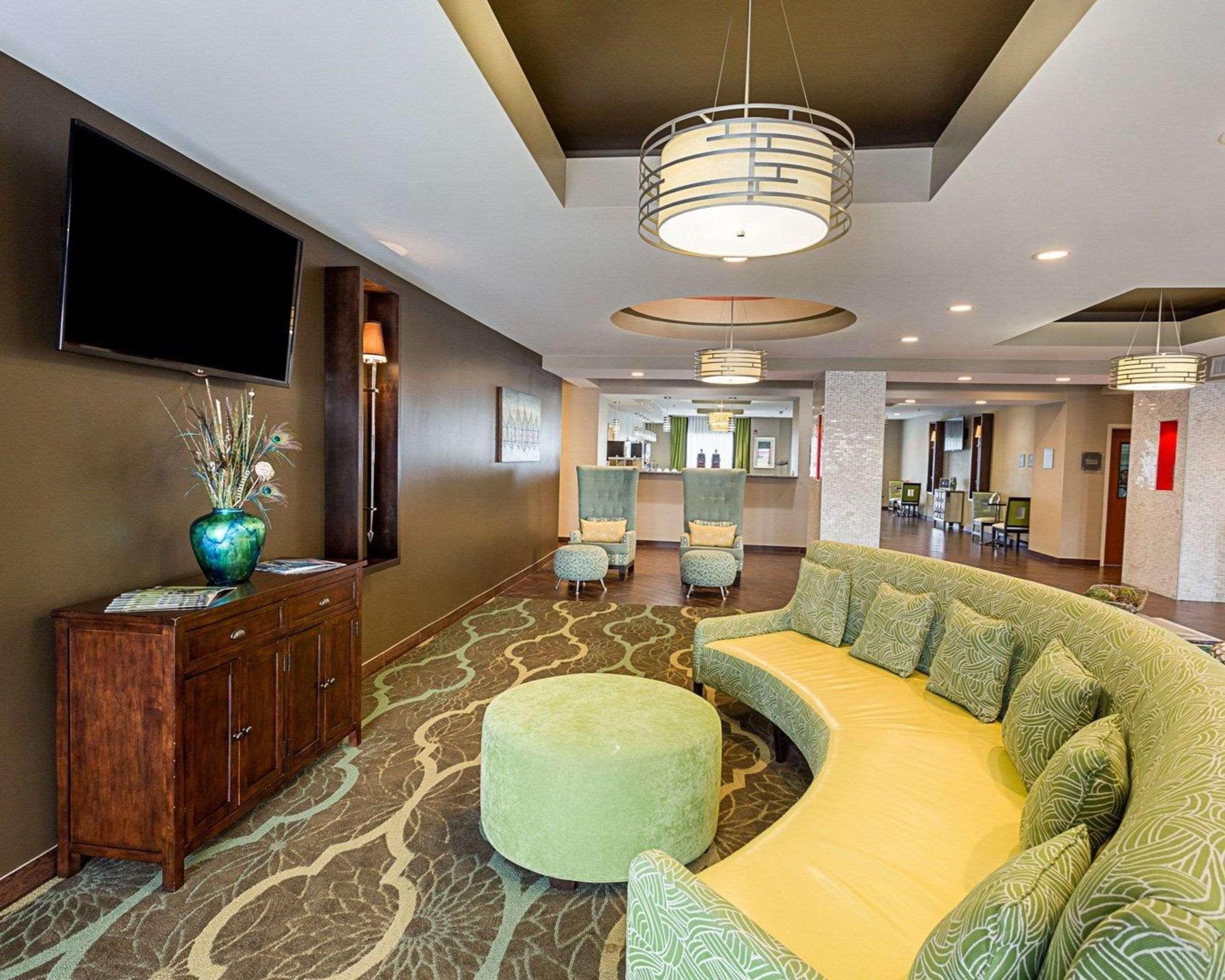 Comfort Suites Near Tanger Outlet Mall Gonzales Exteriér fotografie
