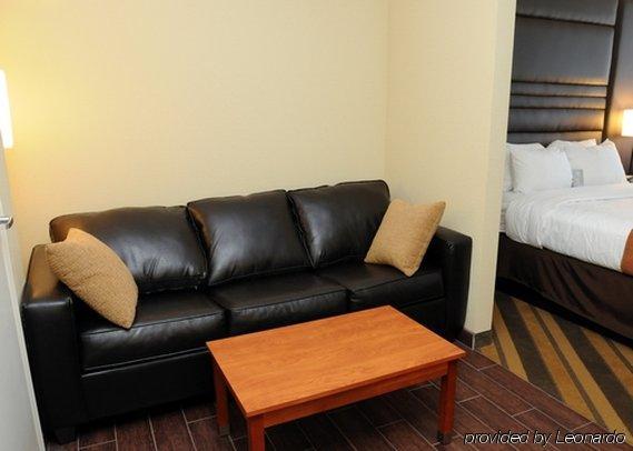 Comfort Suites Near Tanger Outlet Mall Gonzales Exteriér fotografie