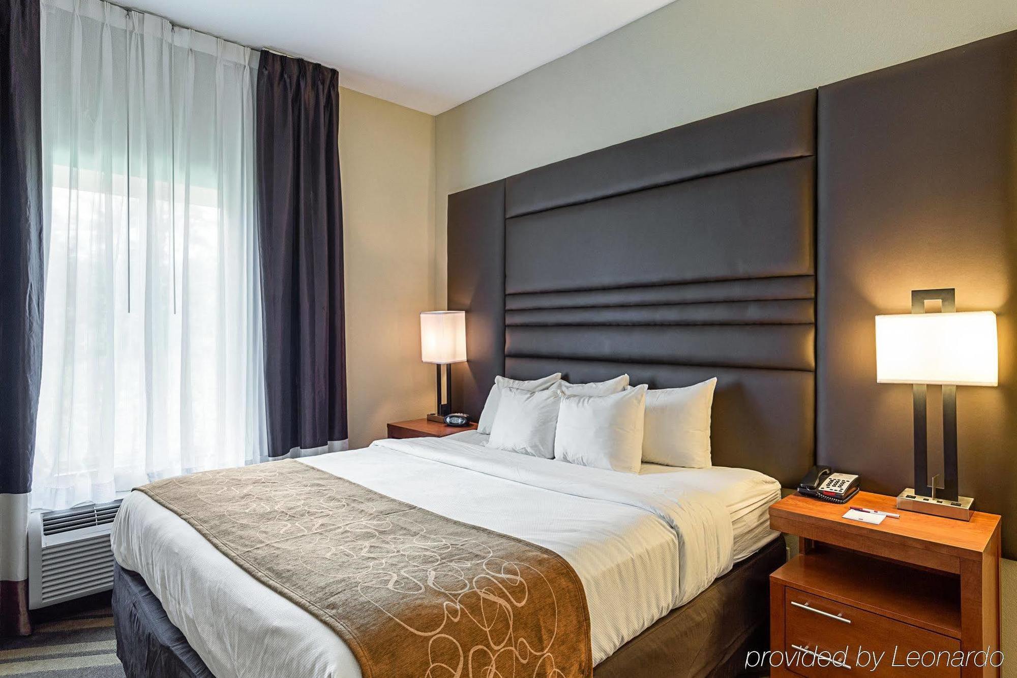 Comfort Suites Near Tanger Outlet Mall Gonzales Exteriér fotografie