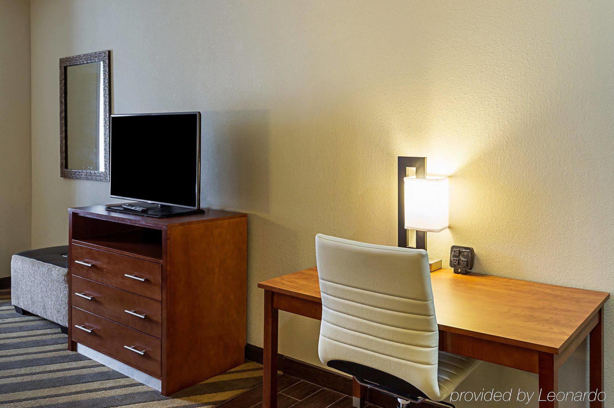 Comfort Suites Near Tanger Outlet Mall Gonzales Exteriér fotografie